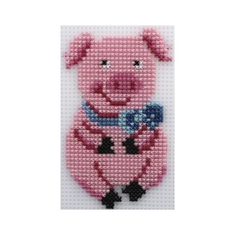 П-0041 Набор для вышивания на пластиковой канве Hobby & Pro Kids 'Свинка', 6,5*11,3 см